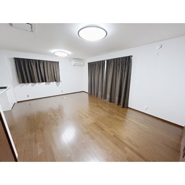 上田市中央六丁目戸建て貸家のトイレ写真