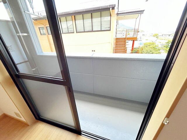 バルコニー　バルコニー付きです