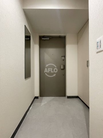 玄関　南堀江アパートメントシエロ　玄関