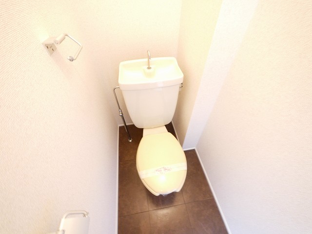 トイレ　ゆったりとした空間のトイレです