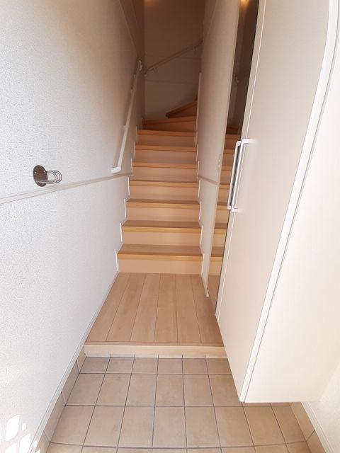 ブルー エトワール Oの玄関写真