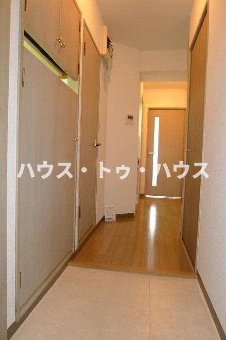 ステージファースト目白の玄関写真