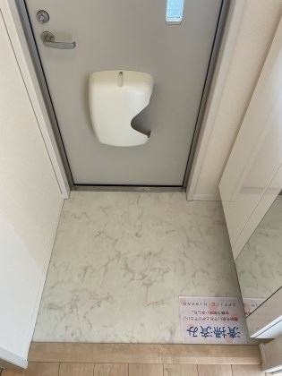 玄関　※他部屋参照