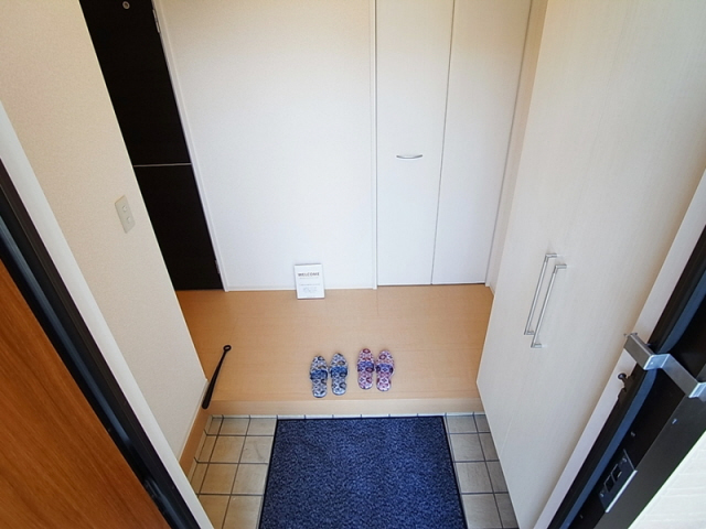 ソレイユ清水通の玄関写真