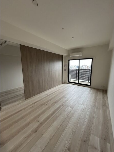 S-RESIDENCE亀島駅前blazeの居間写真