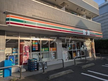 コンビニ　セブン-イレブン　世田谷給田中央店（コンビニ）まで300m