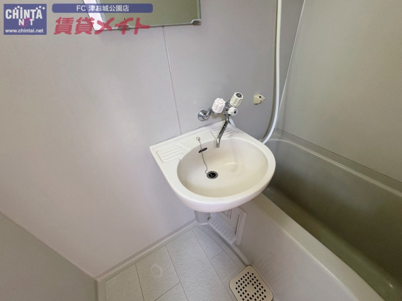 洗面設備　同物件別室画像