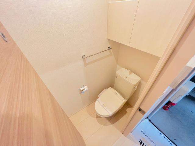 トイレ　同一建物内１０３号室内装写真転載