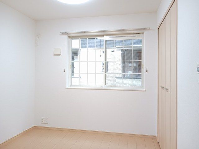 グランツ ひばりヶ丘 Bの居間写真