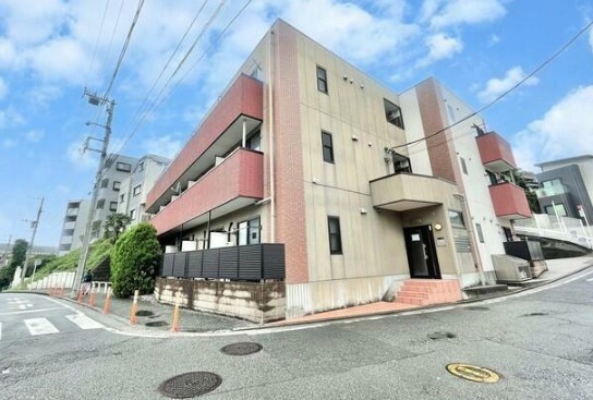 アンプルール フェール 上永谷