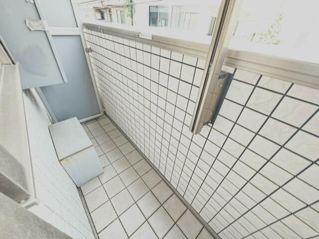 バルコニー　バルコニー