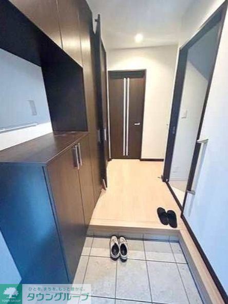 練馬区高松4丁目戸建の玄関写真