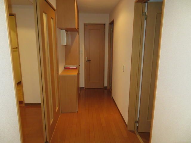 ヴィラージュ高松IIの玄関写真