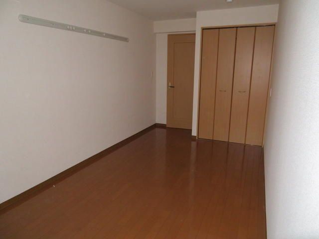 ヴィラージュ高松IIの内装写真