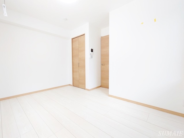 その他部屋・スペース　窓側からのアングルです☆