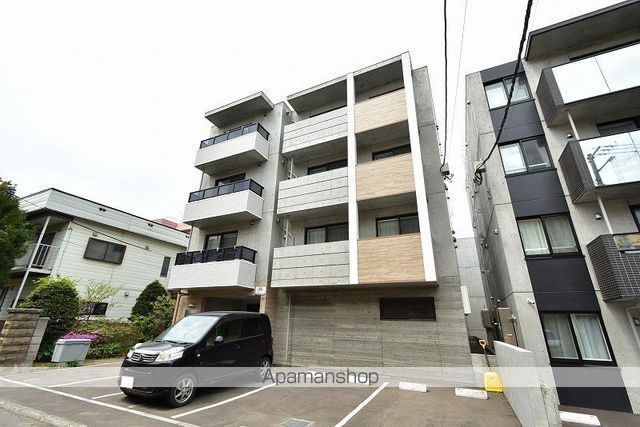 地下鉄東豊線 月寒中央駅 徒歩6分 築5年