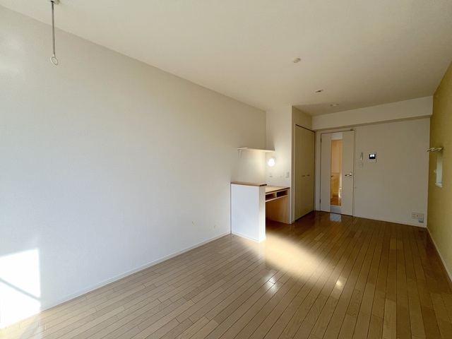 その他部屋・スペース　★明るいフローリングの角部屋です★