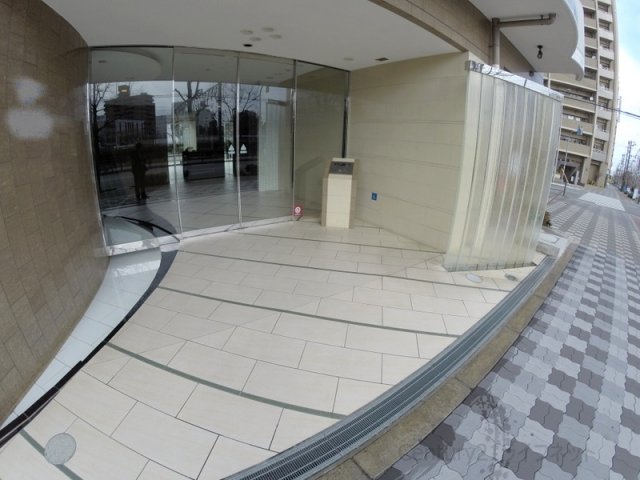 地下鉄御堂筋線 新大阪駅 徒歩5分 15階建 築18年の外観写真