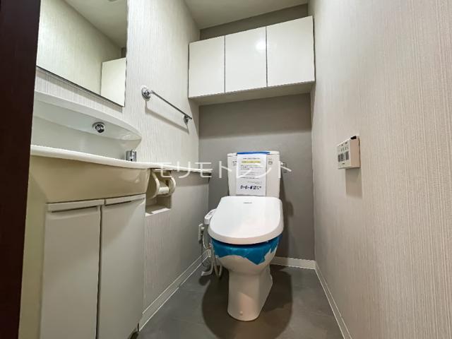 京急空港線 大鳥居駅 徒歩3分 10階建 築23年のトイレ写真