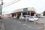 スーパー　にしてつストア レガネット小郡店（スーパー）まで720m