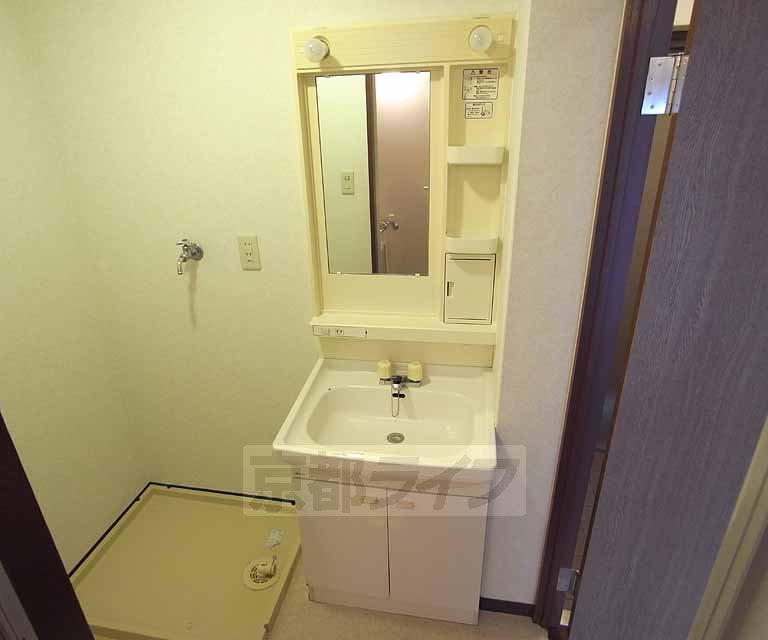 その他設備　独立洗面台です！