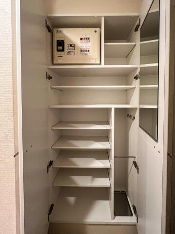 収納　シューズボックス
