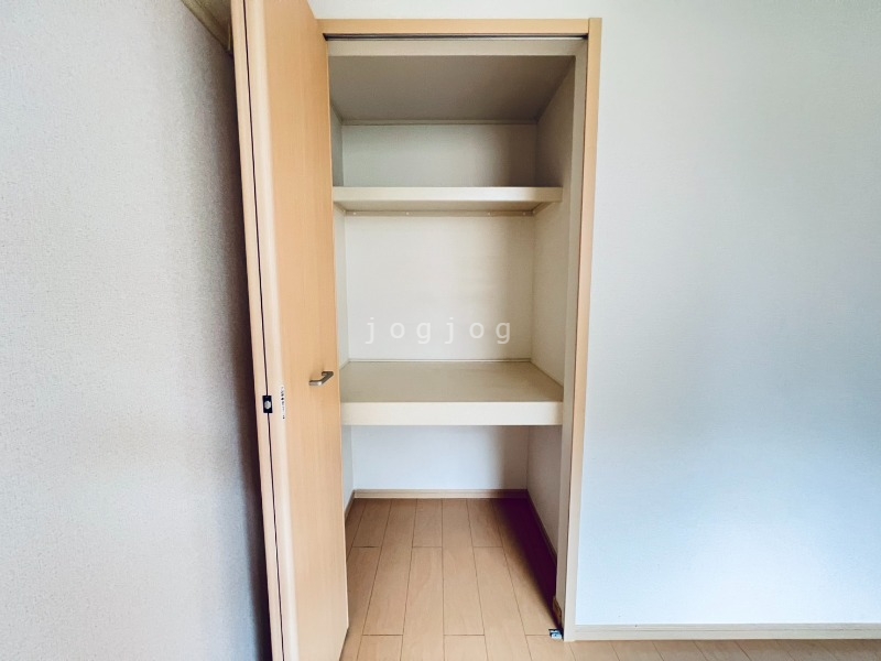 収納　収納が大きく、たくさんものが入ります。