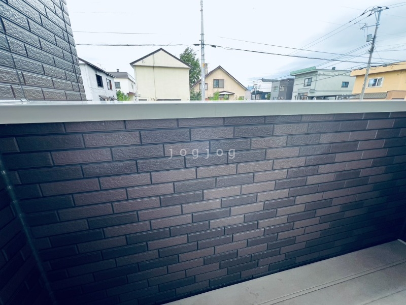 バルコニー　広々としたバルコニーです。