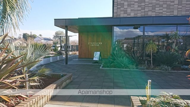 飲食店　スターバックス（飲食店）まで449m