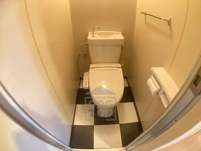 ロイヤル三賀のトイレ写真