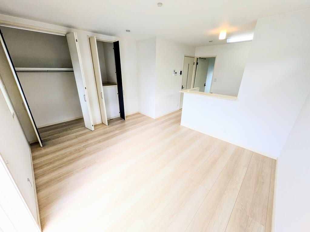 C Maison泉崎A棟の居間写真