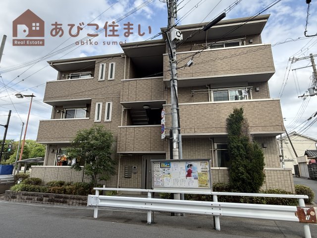 コンフォール長居東の外観写真