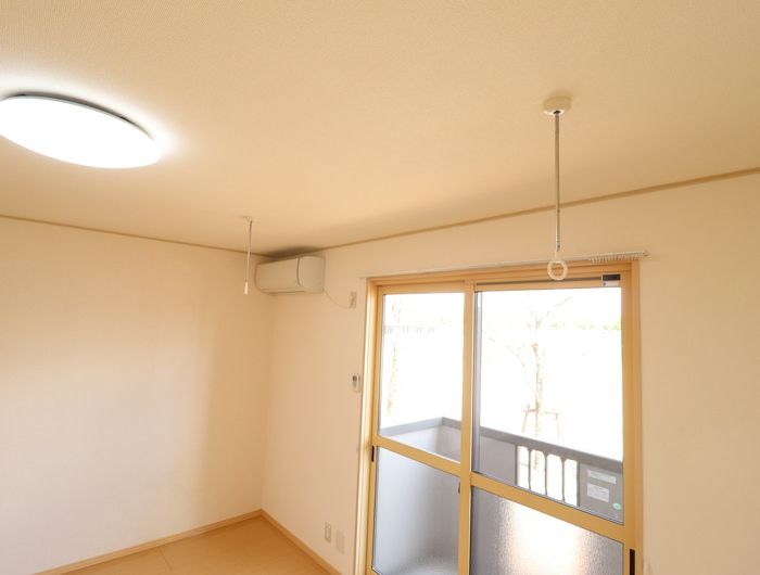その他設備　室内物干し