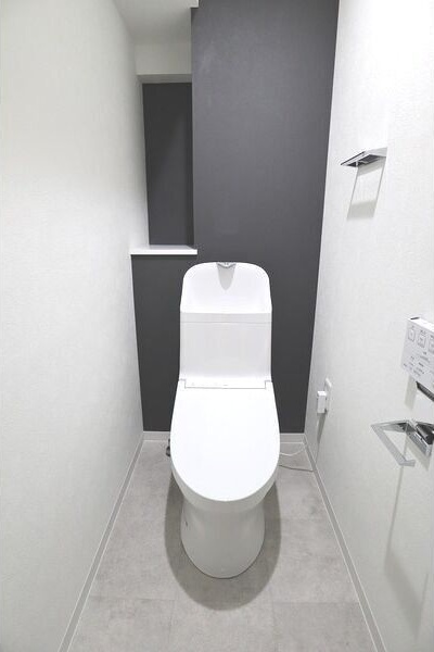 地下鉄名城線 茶屋ケ坂駅 徒歩14分 5階建 築36年のトイレ写真