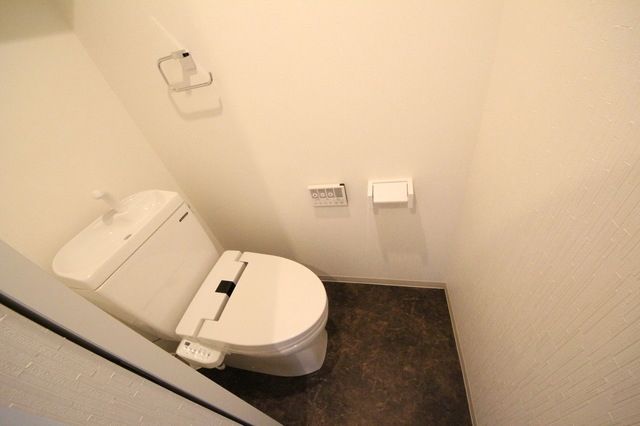 トイレ　★ウォシュレット完備★