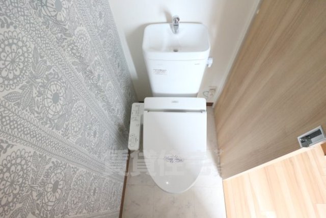 阪急京都線 西院駅 徒歩12分 7階建 築10年のトイレ写真