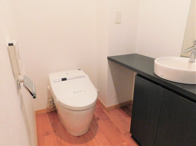 ＪＲ博多南線 博多南駅 徒歩2分 3階建 築20年のトイレ写真