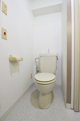 ファミリオン御所のトイレ写真
