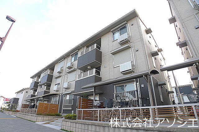 建物外観　レイク藤和　Aのご紹介は住まいの窓口アソシエにお任せください