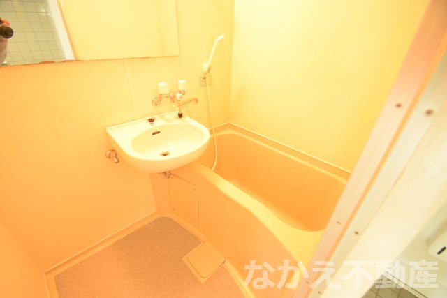 バス・シャワールーム　日々の疲れを癒すお風呂付です