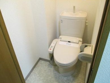 ＪＲ京浜東北線 横浜駅 徒歩10分 10階建 築23年のトイレ写真