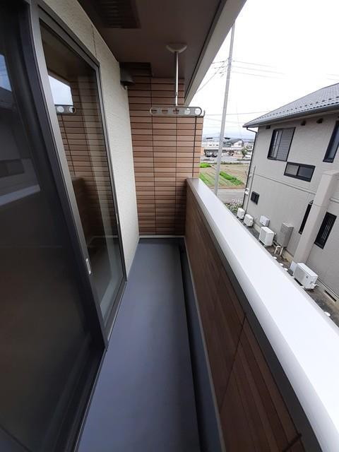 バルコニー　バルコニー