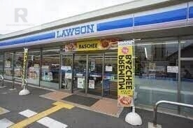 コンビニ　ローソン東大阪衣摺五丁目店（コンビニ）まで585m