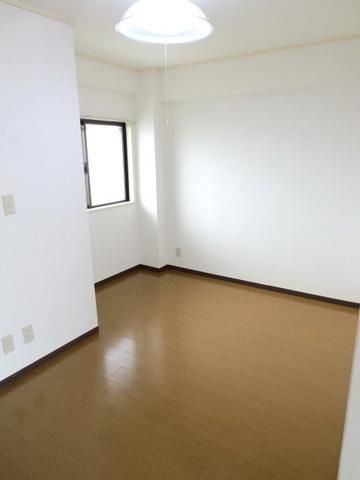 その他部屋・スペース　★Ｌ字で２部屋感覚で使える間取りです★
