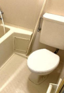 トイレ　清潔感のあるトイレです