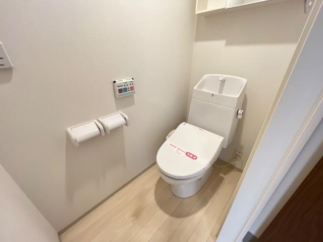 トイレ　トイレ