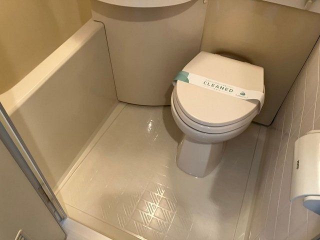 バス・シャワールーム　※他号室写真使用