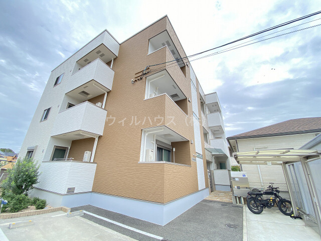 建物外観　全室角部屋です！