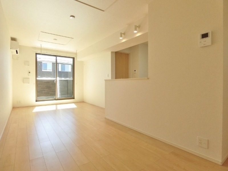 居室・リビング　図面と現状に相違がある場合には現状を優先