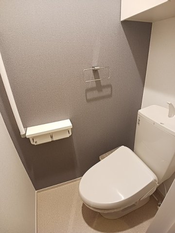 トイレ　落ち着いたトイレです